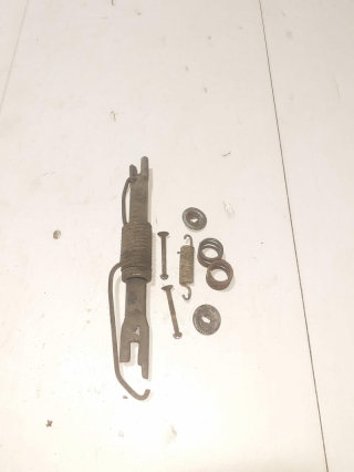 Установочный комплект тормозных колодок, TOYOTA, PROBOX, NCP51, 1NZ-FE, 2002, R, R