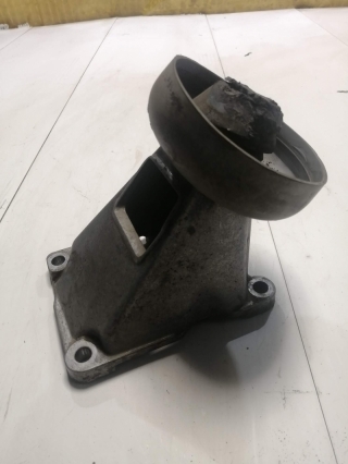 Крепление опоры двигателя, AUDI, A8, D2, AQD, 1999, нижнее, 4D0199307