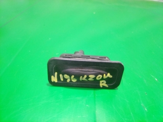 Кнопка открывания багажника, RENAULT, MEGANE, KZ0U, K4M839, 2012, 8200076256
