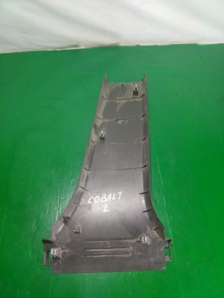Накладка на стойку, CHEVROLET, COBALT, T250, B15D2, 2013, L, низ, 52024222