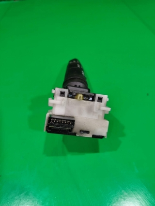 Подрулевой переключатель света