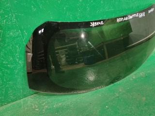 Стекло двери багажника