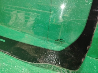 Стекло лобовое