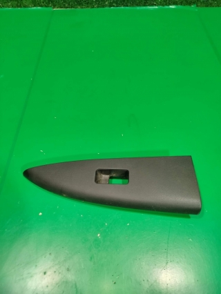 Накладка кнопки стеклоподъемника