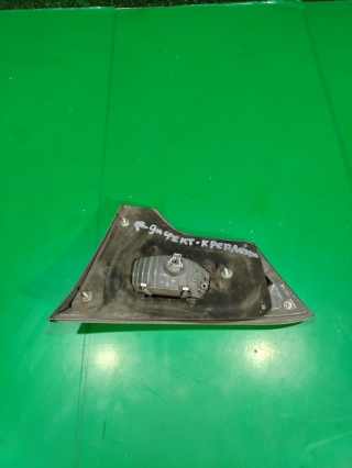 Фонарь в дверь багажника