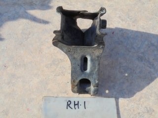 Крепление опоры двигателя, HONDA, SM-X, RH1, B20B, 2001