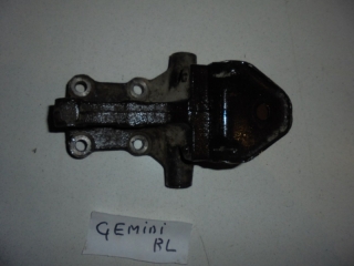 Цапфа, ISUZU, GEMINI, JT151F, 4XE1, 1990, R, L