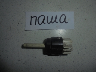 Концевик под педаль тормоза
