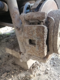 Суппорт тормозной, MITSUBISHI, CHARIOT, N43W, 4G63, 1996, R, R