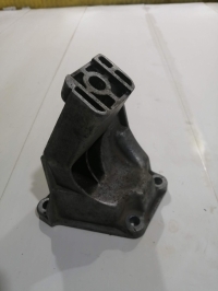 Крепление опоры двигателя, AUDI, A8, D2, AQD, 1999, F, R, Нижнее, 4D0199308
