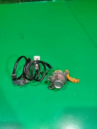 Личинка замка, TOYOTA, LAND CRUISER 100, UZJ100, 2UZ-FE, 2000, F, R