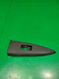 Накладка кнопки стеклоподъемника