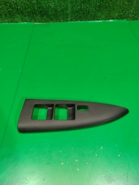 Накладка блока управления стеклоподъемниками